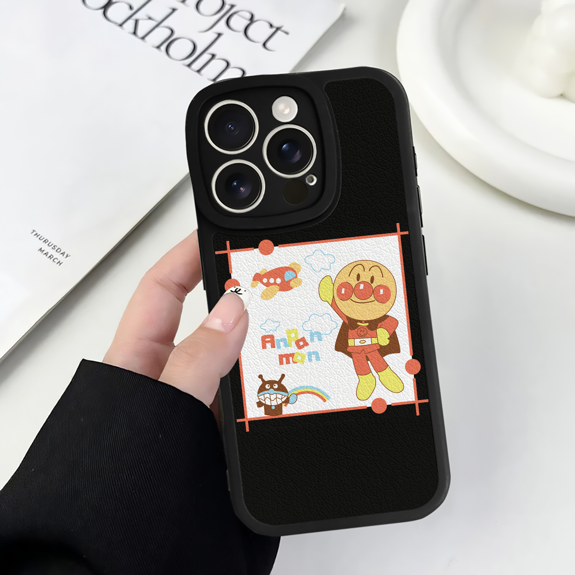 （画像用） アンパンマン Anpanman 【iPhone 16シリーズ対応】シリコンスマホケース（レザー調） 材質：シリコン